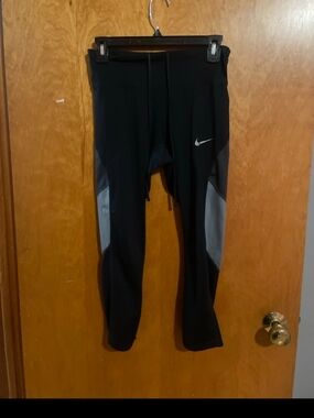 Nike Black & Gray Athletic Leggings with Reflective Swoosh